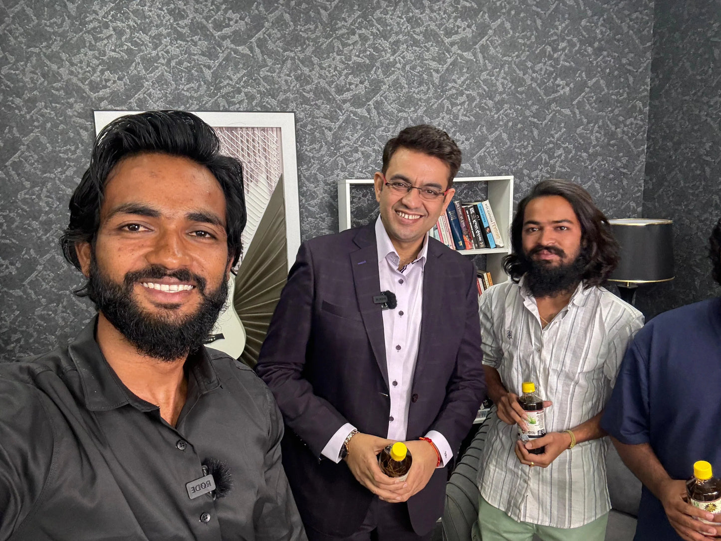 adivasi-hakkipikki-hair-oil